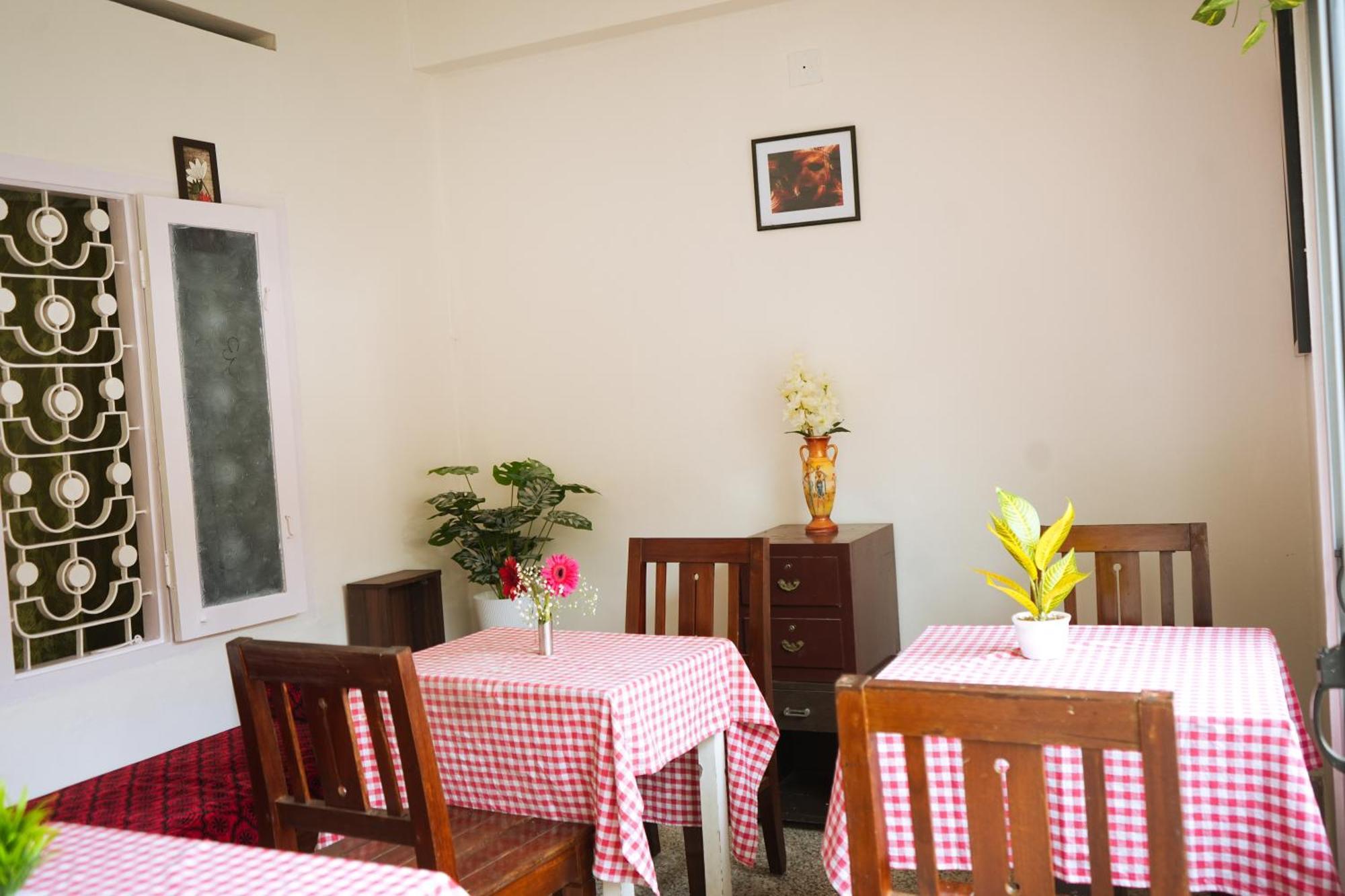 Kochi Mother Tree Inn מראה חיצוני תמונה